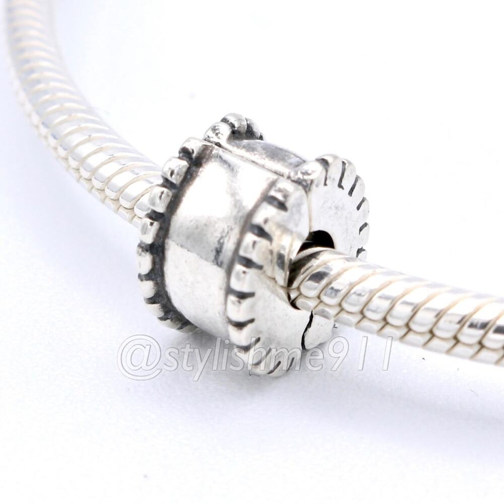 Authentic PANDORA Beveled Clip Charm - 790267